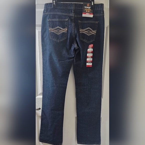 Wrangler Woman's FR Crosshatch Bootcut Mid- Rise Dark Wash Jeans S 11X36 NEW - Picture 1 of 12